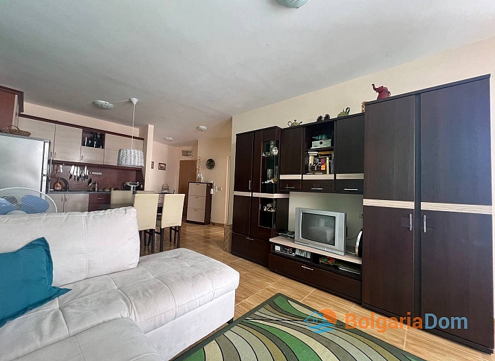 Spacious apartment in a good complex. Photo 10