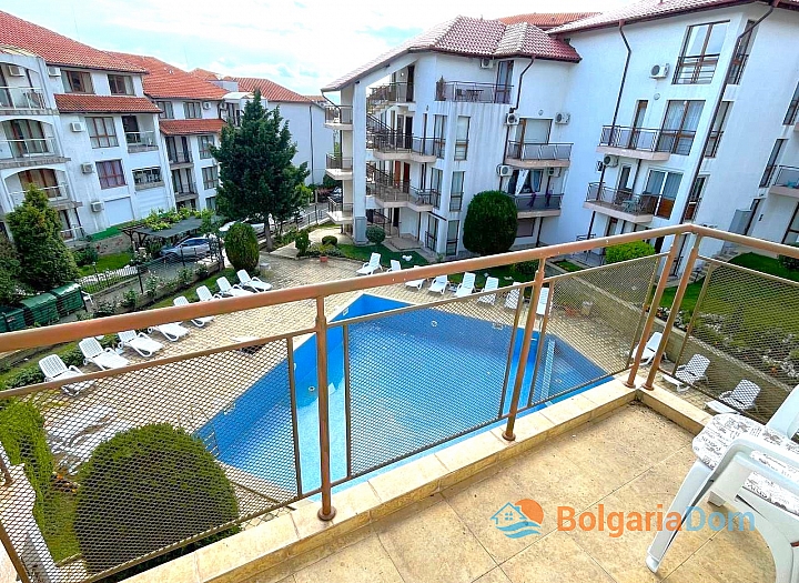 Excellent three-room apartment in the center of Sveti Vlas. Photo 1