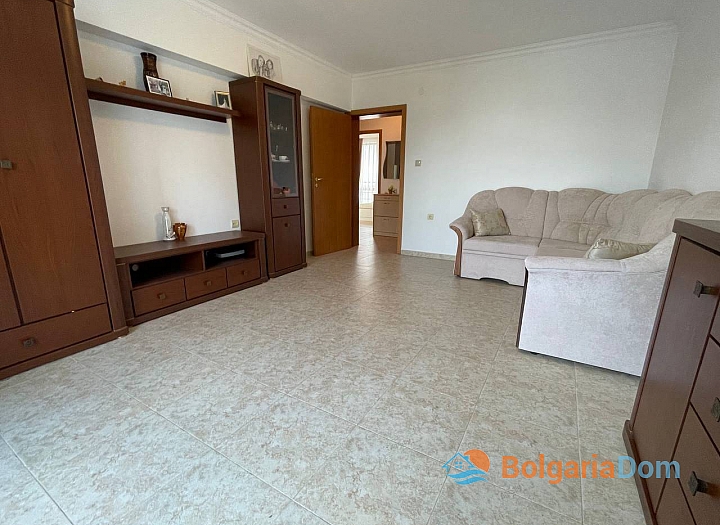 Excellent three-room apartment in the center of Sveti Vlas. Photo 7