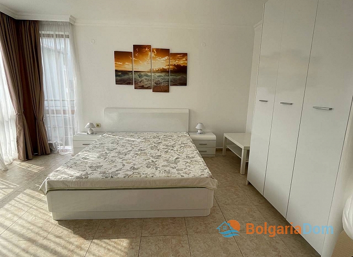 Excellent three-room apartment in the center of Sveti Vlas. Photo 3