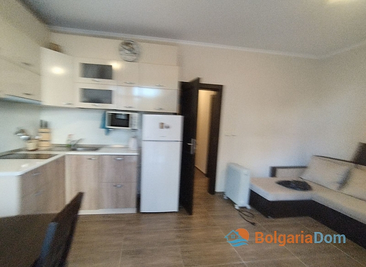 Apartament z trawnikiem w drugiej linii od morza. Zdjęcie 13