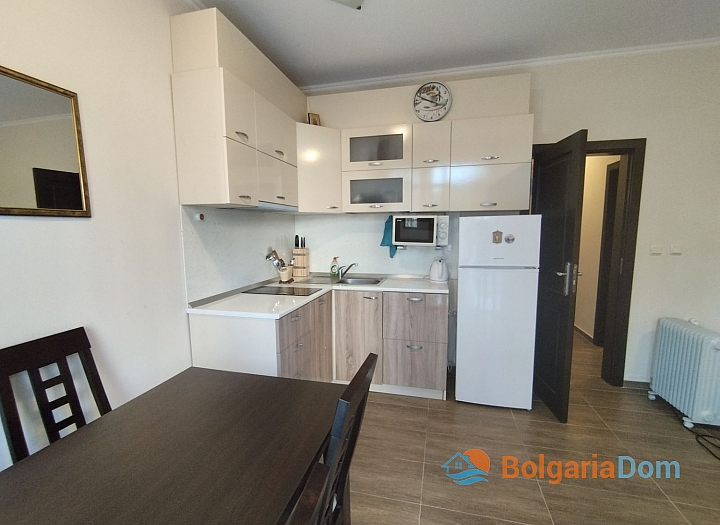 Apartament z trawnikiem w drugiej linii od morza. Zdjęcie 14
