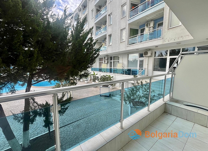 Простора студія з видом на басейн. Фото 5 Простора студія з видом на басейн. Фото 5