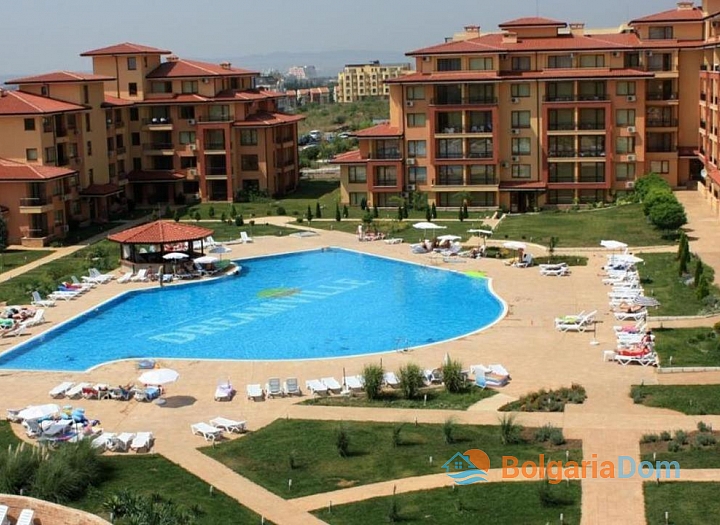 Spacious apartment with sea view in a large complex. Photo 5