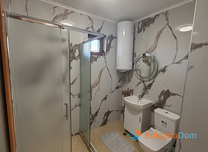 Dreizimmerwohnung im Komplex ohne Instandhaltungskosten. Foto 13