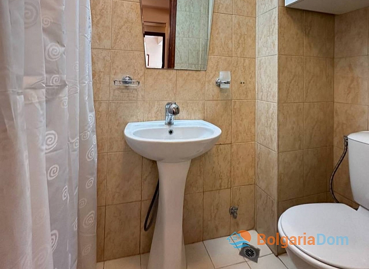 Geräumige Wohnung in einer kleinen Wohnanlage in exzellenter Lage. Foto 18