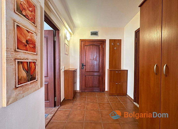 Geräumige Wohnung in einer kleinen Wohnanlage in exzellenter Lage. Foto 17