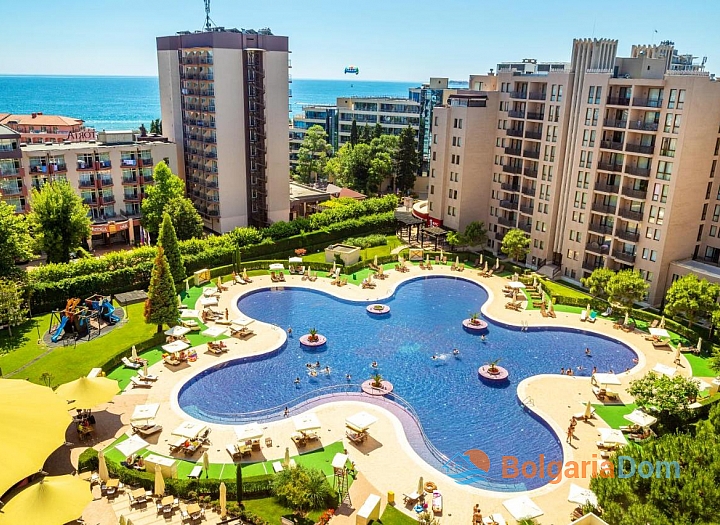 Two-room apartment in a luxury complex with sea view. Photo 1