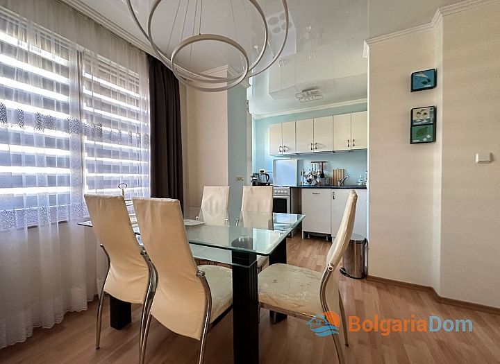 Vynikající třípokojový byt v malém komplexu. Foto 12