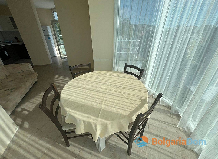 Квартира с большой террасой в хорошем жилом комплексе. Фото 10