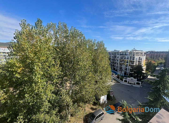 Квартира с большой террасой в хорошем жилом комплексе. Фото 15