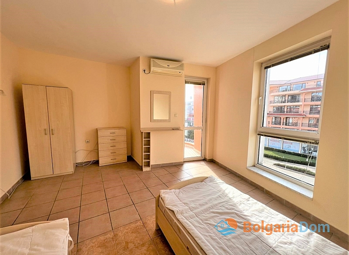Große Wohnung nahe dem Strand und dem Zentrum von Nessebar. Foto 4