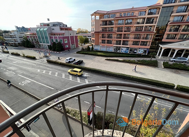 Große Wohnung nahe dem Strand und dem Zentrum von Nessebar. Foto 7