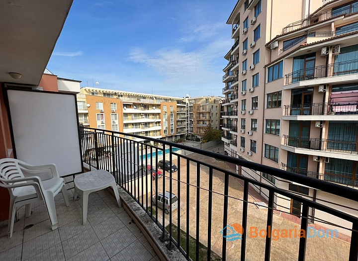 Große Wohnung nahe dem Strand und dem Zentrum von Nessebar. Foto 6