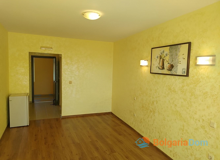 Przestronne, nieumeblowane studio z niesamowitym widokiem na morze. Zdjęcie 3