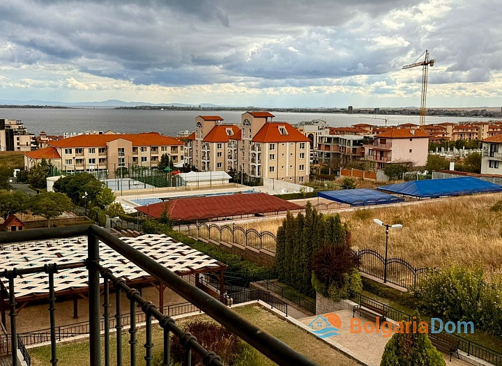 Velký dvoupokojový apartmán s výhledem na moře. Foto 8