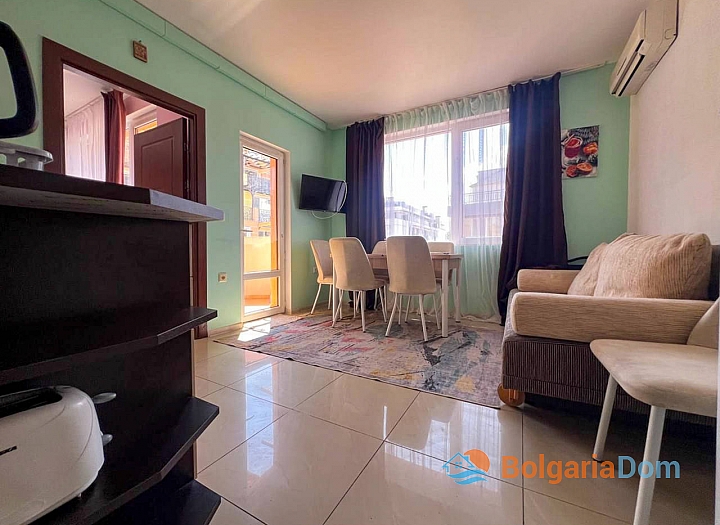 A cozy apartment in the central part of Sunny Beach. Photo 1 A cozy apartment in the central part of Sunny Beach. Photo 1