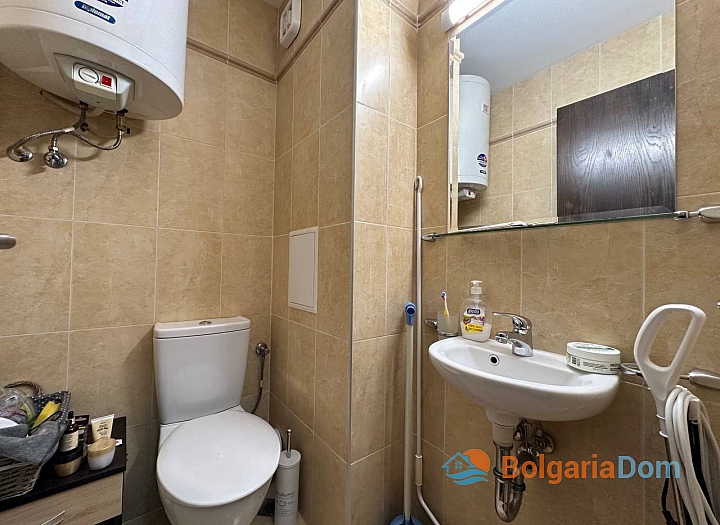 Apartment with side sea view. Photo 21