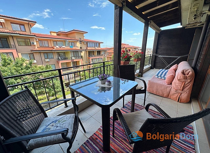 Apartment with side sea view. Photo 4