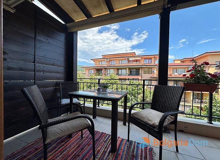 Apartment with side sea view. Photo 7