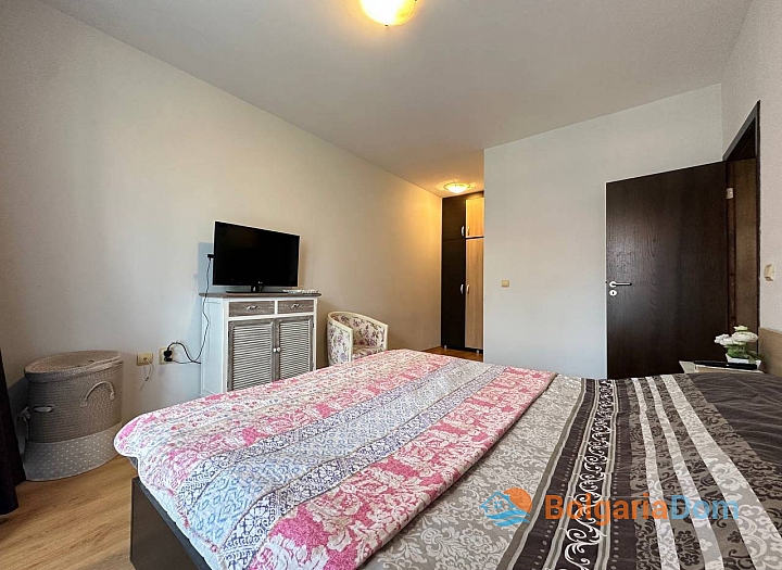 Apartment with side sea view. Photo 18