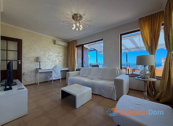 Przestronny apartament z dużym tarasem i widokiem na morze. Zdjęcie 2 Przestronny apartament z dużym tarasem i widokiem na morze. Zdjęcie 2