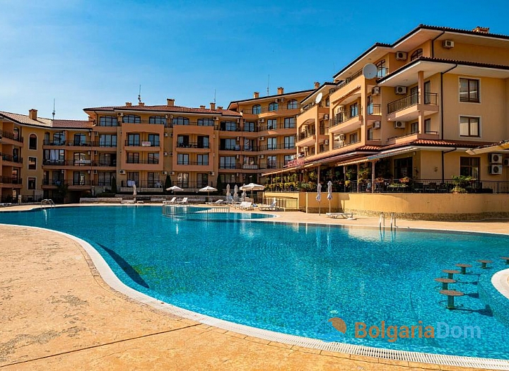 Двокімнатна квартира в розкішному комплексі за 150 метрів від моря. Фото 1