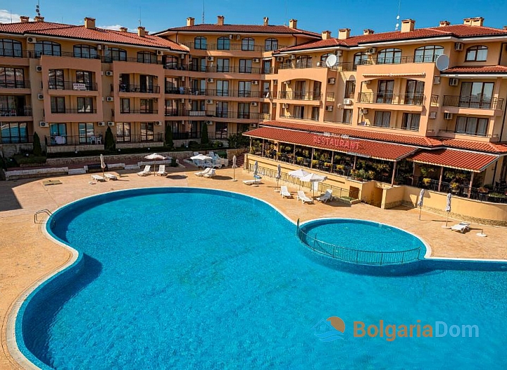 Квартира с красивым видом в 100 метрах от моря. Фото 1