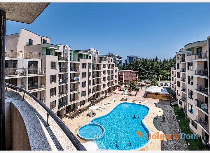 Two-room apartment with a large terrace. Photo 10