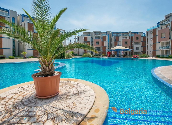 Apartment in a complex with an excellent location. Photo 4