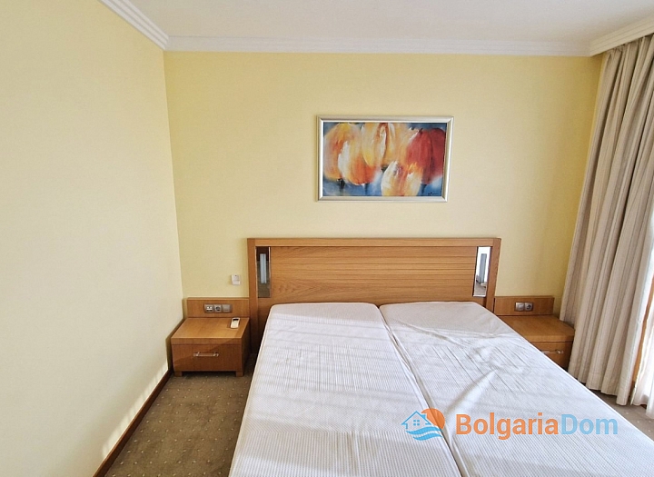 Excellent apartment with sea view in Emerald Ravda complex. Photo 15