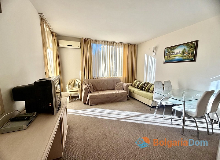 Двухкомнатная квартира в 400 метрах от моря. Фото 2 Двухкомнатная квартира в 400 метрах от моря. Фото 2