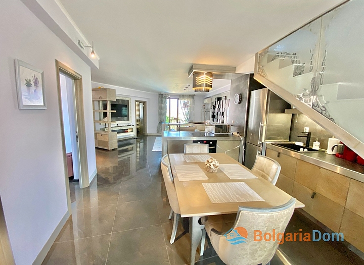 Mezonetový apartmán se 4 ložnicemi v komplexu Esteban. Foto 4