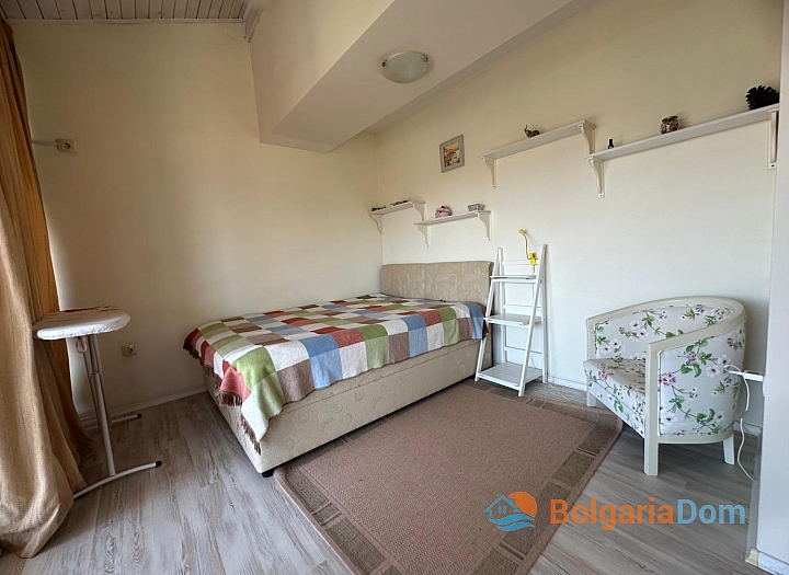 Spacious two-room apartment 400 meters from the sea. Photo 17