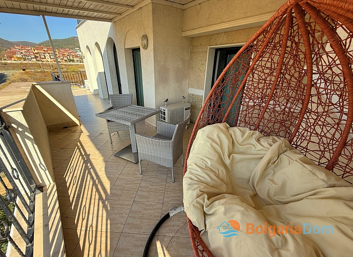 Duży dwupokojowy apartament 400 metrów od morza. Zdjęcie 8 Duży dwupokojowy apartament 400 metrów od morza. Zdjęcie 8