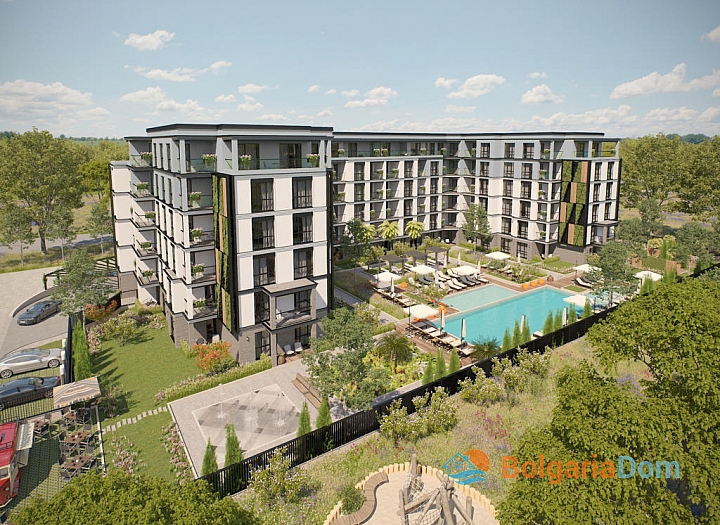Spacious new apartment with a view of the pool and park. Photo 1