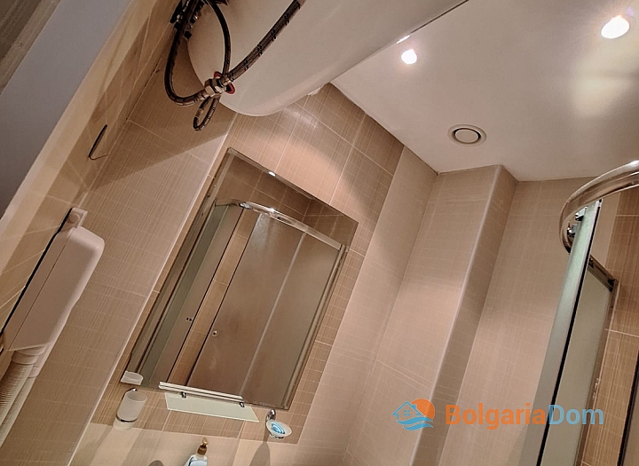 Простора студія з чудовою локацією. Фото 14