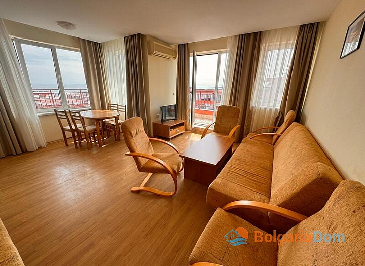 Prostorný apartmán 50 metrů od moře v uzavřeném rodinném komplexu . Foto 2