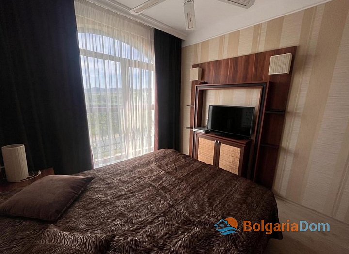 Vynikající byt v luxusním komplexu. Foto 4