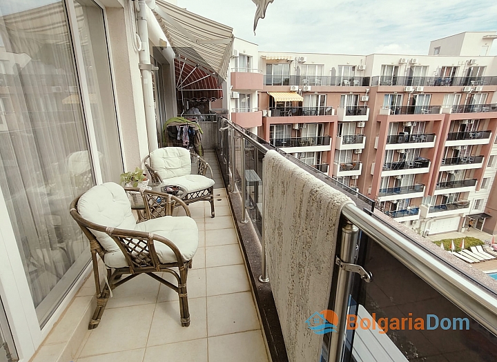 Luxurious three-room apartment 150 meters from the beach. Photo 8