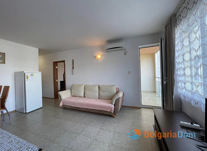 Two-room apartment 200 meters from the sea. Photo 15