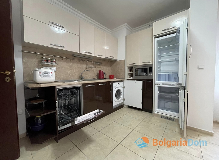 Spacious apartment in the center of Sveti Vlas. Photo 7
