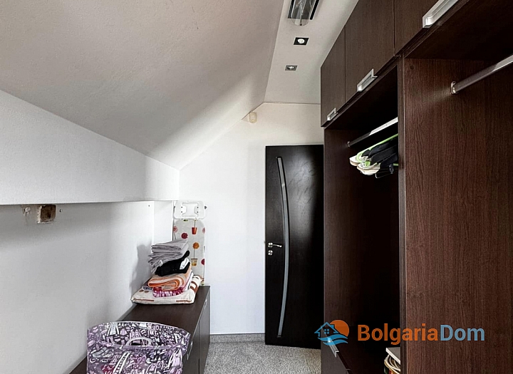 Luksusowy trzypokojowy apartament z widokiem na morze w Nesebyrze. Zdjęcie 16