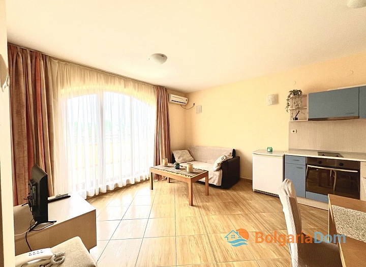 Przestronny apartament w centrum kurortu. Zdjęcie 11