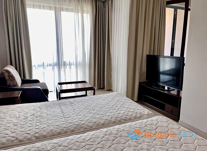 Spacious studio apartment in a luxury complex. Photo 5