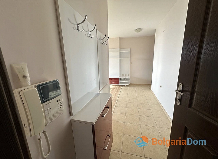 Three-room apartment with stunning sea view. Photo 16