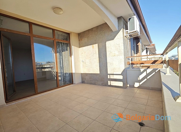 Three-room apartment with stunning sea view. Photo 12