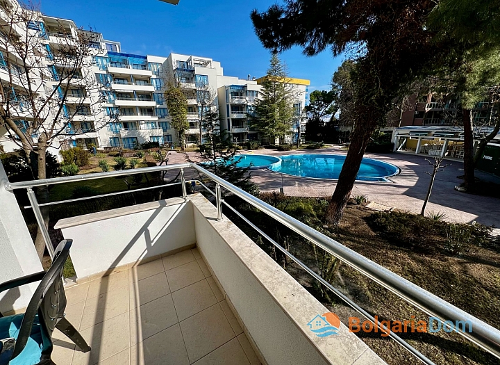 Apartment with pool view 100 meters from the sea. Photo 7