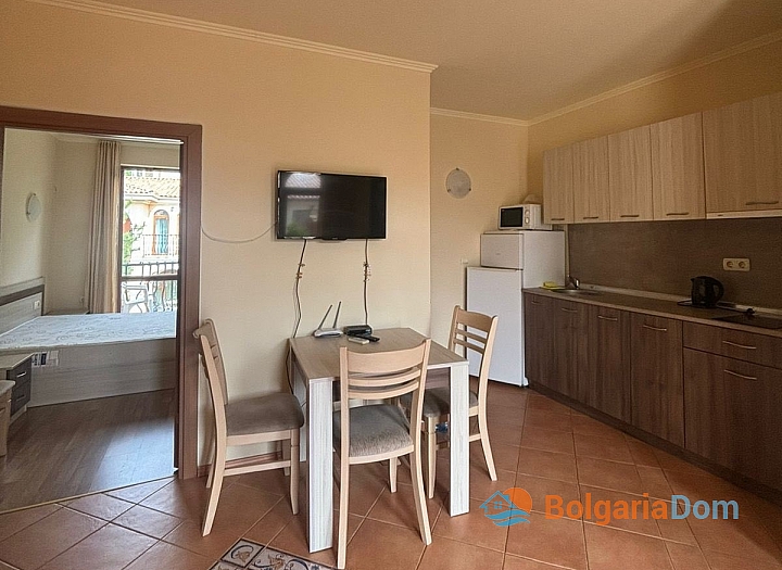 Dvoupokojový apartmán 400 metrů od moře. Foto 3