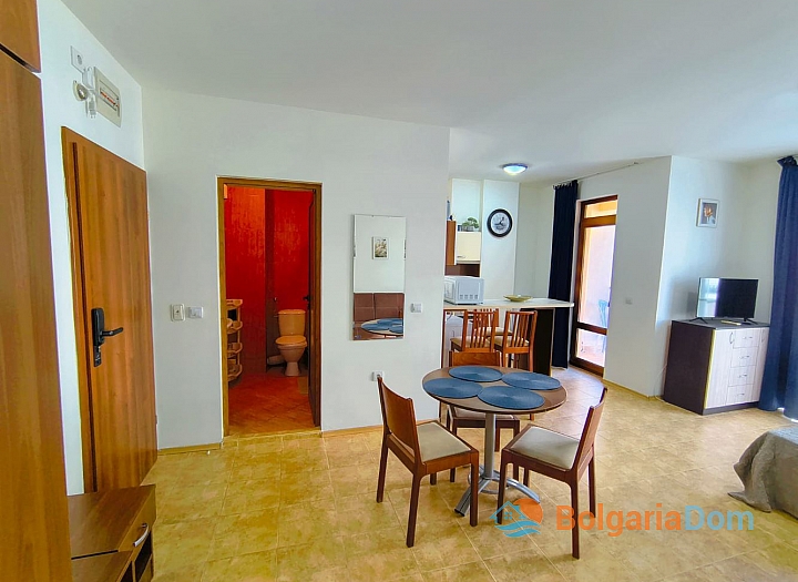 Studio nad morzem w kompleksie Sveti Vlas – Morski Far, zaledwie 100 metrów od plaży. Zdjęcie 3